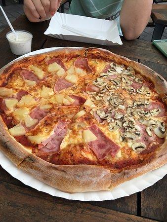 Pizzeria Hawaii